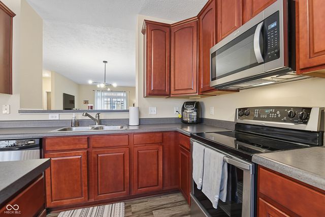 15363 Mystic Rock Drive, Carmel, IN 46033