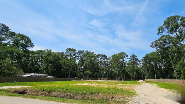 369 County Road 356, New Caney, TX 77357