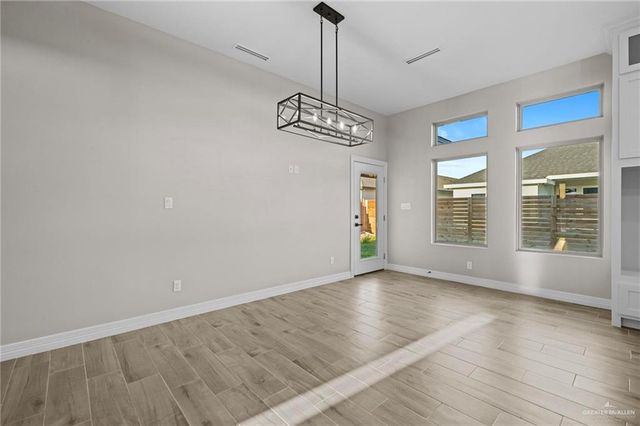 3616 S Apex Street, Edinburg, TX 78542