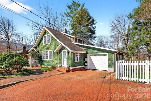 109 Eastwood Avenue, Swannanoa, NC 28778