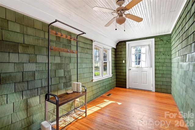 109 Eastwood Avenue, Swannanoa, NC 28778