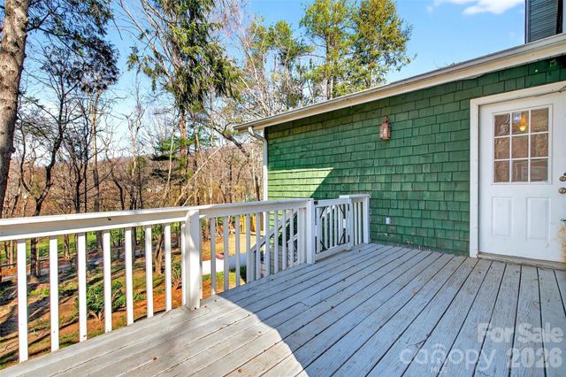 109 Eastwood Avenue, Swannanoa, NC 28778