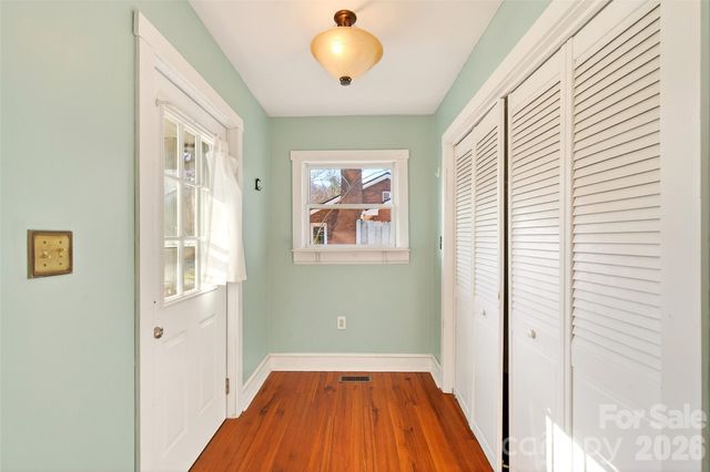 109 Eastwood Avenue, Swannanoa, NC 28778