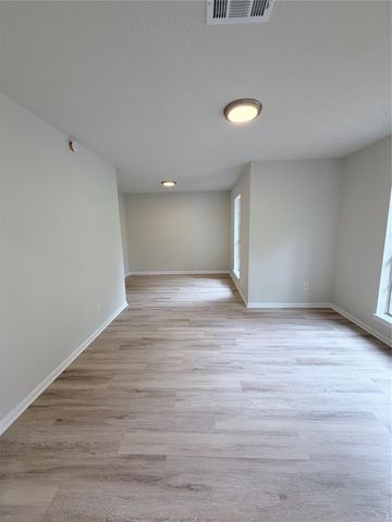 2102 Lake Creek Drive, Houston, TX 77339