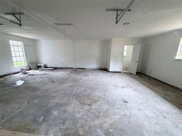 2102 Lake Creek Drive, Houston, TX 77339