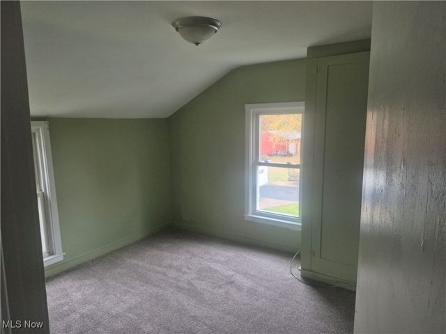 4962 Oroszy Avenue, Lorain, OH 44052