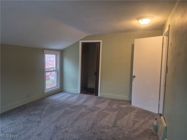 4962 Oroszy Avenue, Lorain, OH 44052