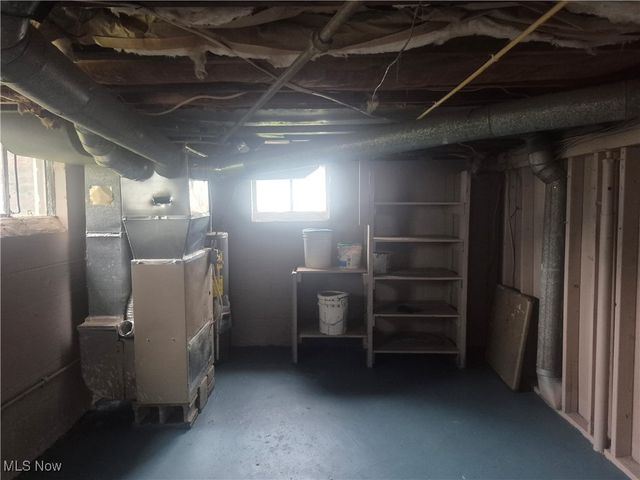 4962 Oroszy Avenue, Lorain, OH 44052