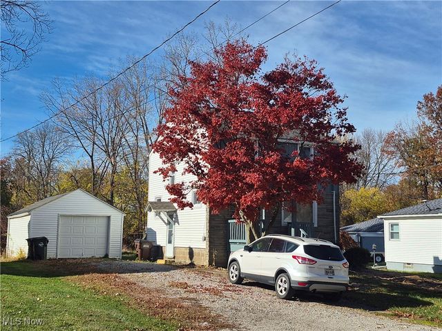 4962 Oroszy Avenue, Lorain, OH 44052