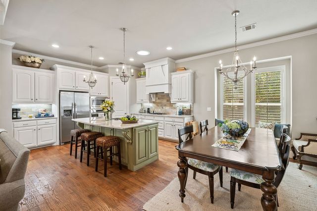 645 E Hill Street, Keller, TX 76248