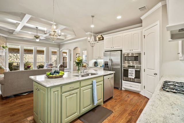 645 E Hill Street, Keller, TX 76248