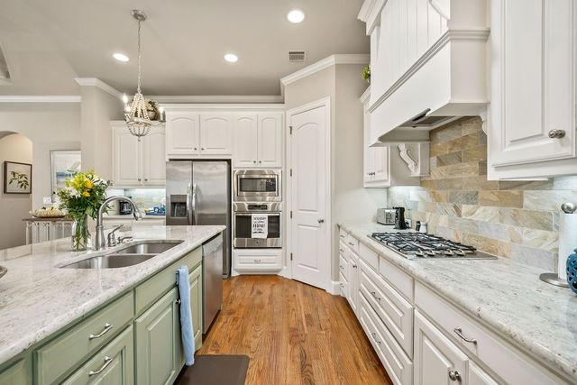 645 E Hill Street, Keller, TX 76248