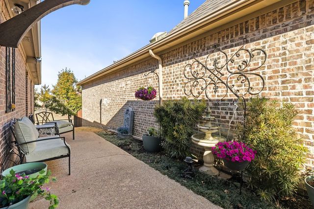 645 E Hill Street, Keller, TX 76248