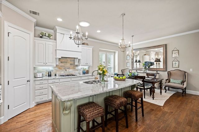 645 E Hill Street, Keller, TX 76248