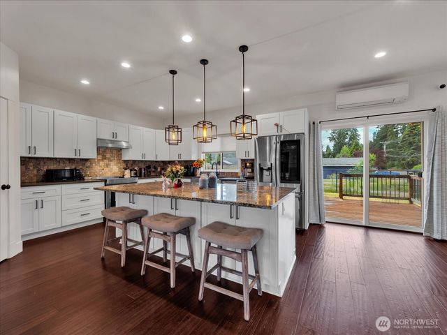 2204 158th Street Ct E, Tacoma, WA 98445