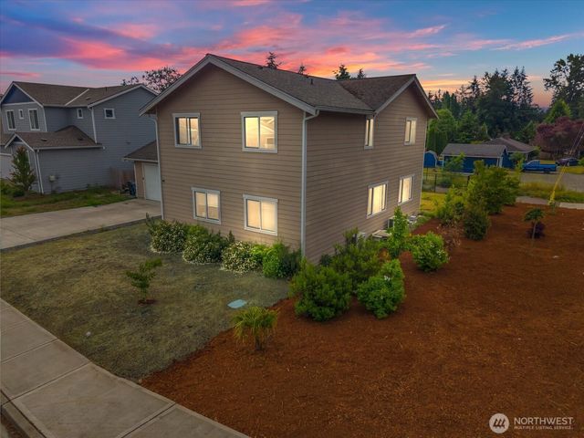 2204 158th Street Ct E, Tacoma, WA 98445