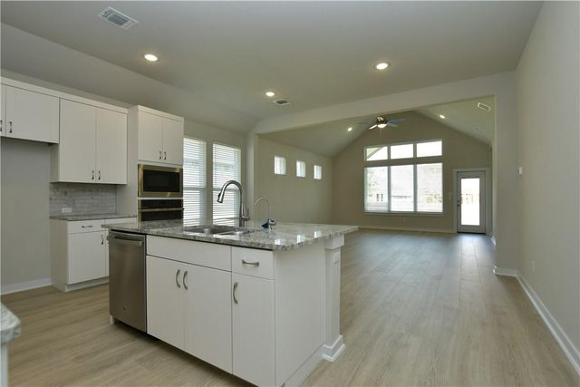 145 High Plains DR, Georgetown, TX 78628