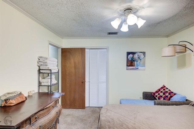 1814 Old Oaks Street, Shreveport, LA 71119