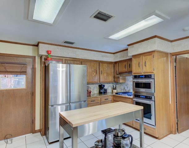 1814 Old Oaks Street, Shreveport, LA 71119