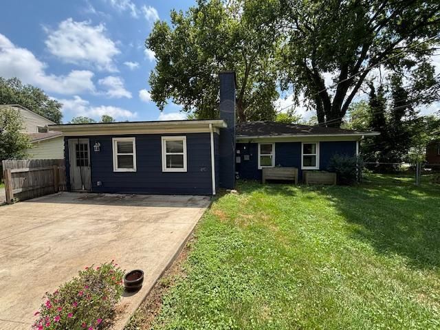 3527 Greentree Road, Lexington, KY 40517