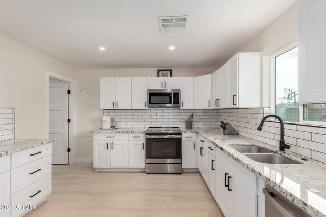 6908 W WANDA LYNN Lane, Peoria, AZ 85382