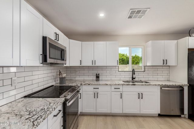 6908 W WANDA LYNN Lane, Peoria, AZ 85382