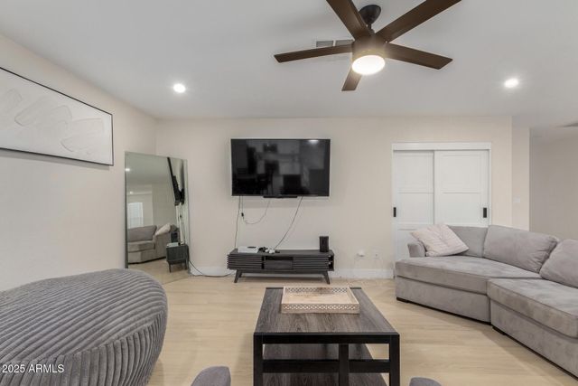 6908 W WANDA LYNN Lane, Peoria, AZ 85382