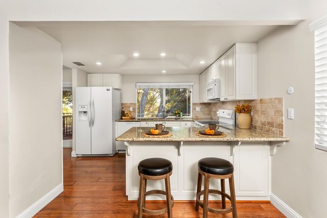 2440 Sandpiper Way, Cameron Park, CA 95682