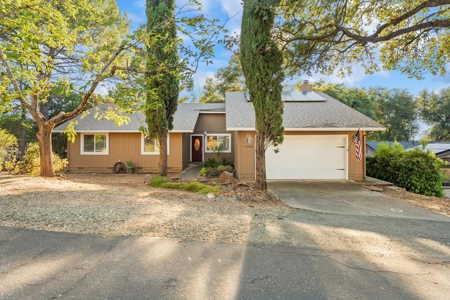 2440 Sandpiper Way, Cameron Park, CA 95682
