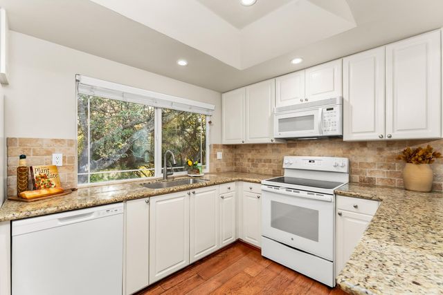 2440 Sandpiper Way, Cameron Park, CA 95682