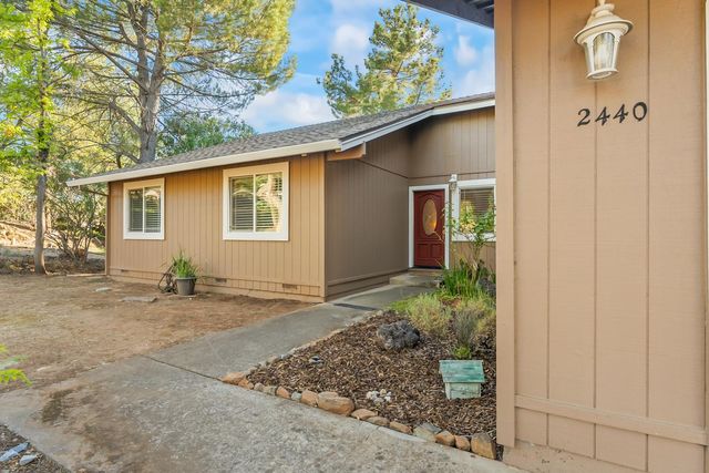 2440 Sandpiper Way, Cameron Park, CA 95682