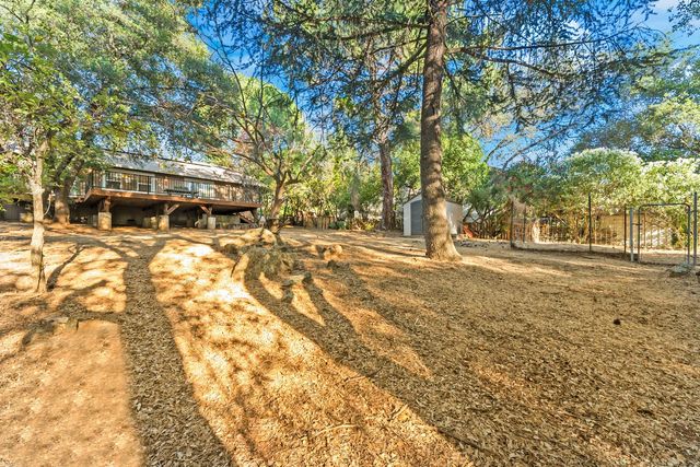 2440 Sandpiper Way, Cameron Park, CA 95682