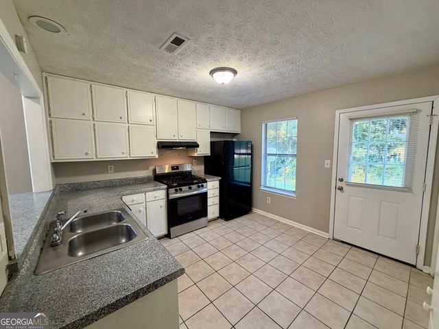 105 Fruitwood Trace A, Riverdale, GA 30296
