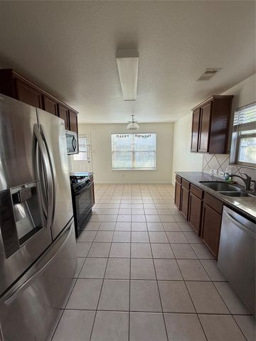 4330 Sprangletop Avenue, Baytown, TX 77521