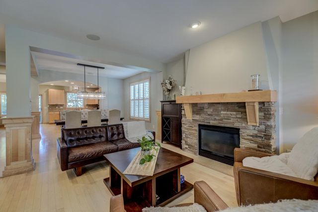 276 Country Road, Stillwater, MN 55082