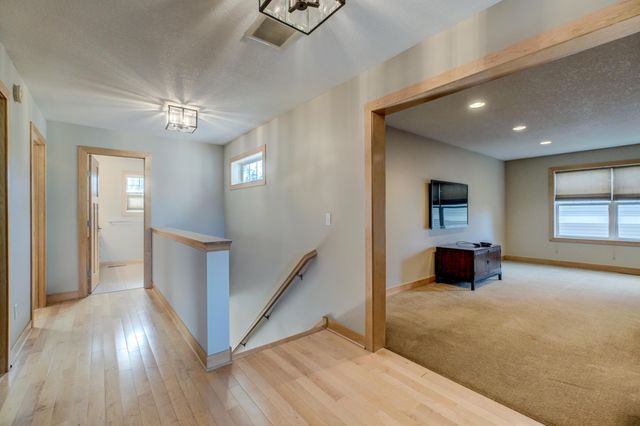 276 Country Road, Stillwater, MN 55082