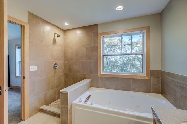 276 Country Road, Stillwater, MN 55082
