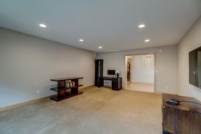 276 Country Road, Stillwater, MN 55082
