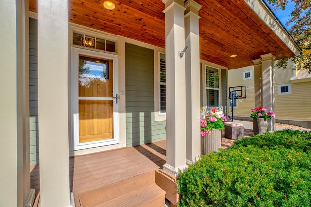 276 Country Road, Stillwater, MN 55082