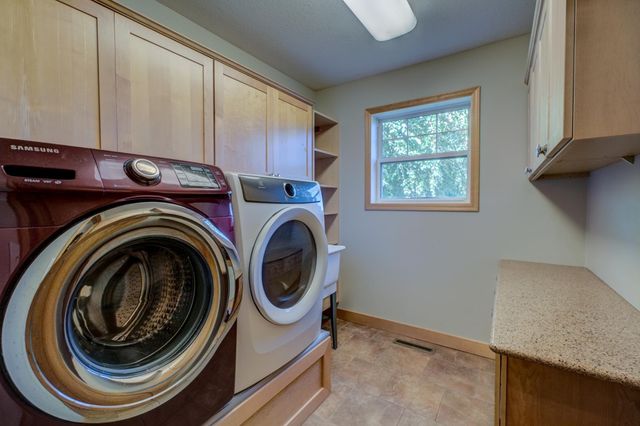 276 Country Road, Stillwater, MN 55082