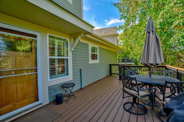 276 Country Road, Stillwater, MN 55082