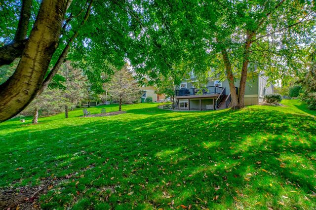 276 Country Road, Stillwater, MN 55082