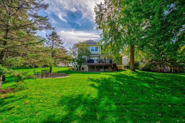 276 Country Road, Stillwater, MN 55082