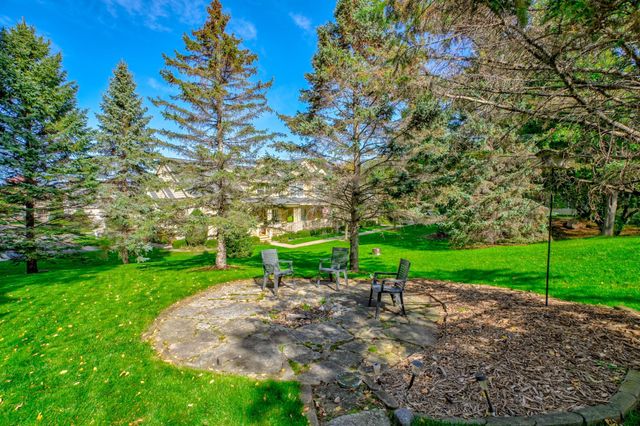 276 Country Road, Stillwater, MN 55082
