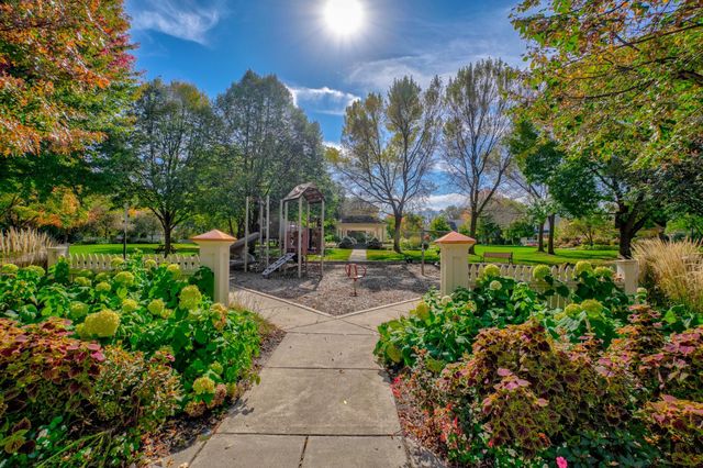276 Country Road, Stillwater, MN 55082