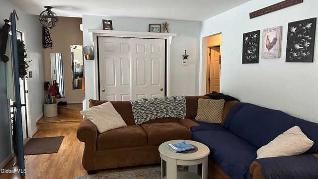 1 Robin Hood Court, Saratoga Springs, NY 12866