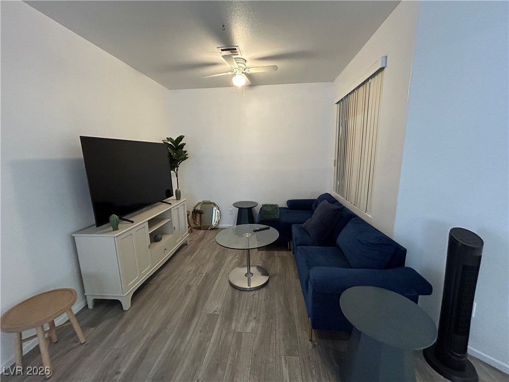 Image 4 of property listing at 6672 Golden Pond Circle, Las Vegas, NV 89108