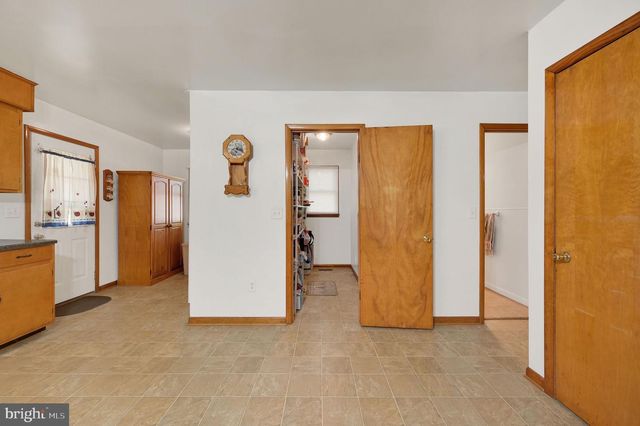 7141 PEARSONS CORNER RD, Dover, DE 19904