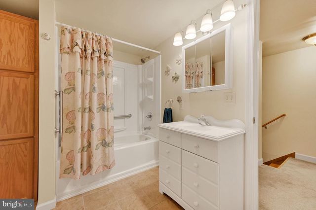 7141 PEARSONS CORNER RD, Dover, DE 19904