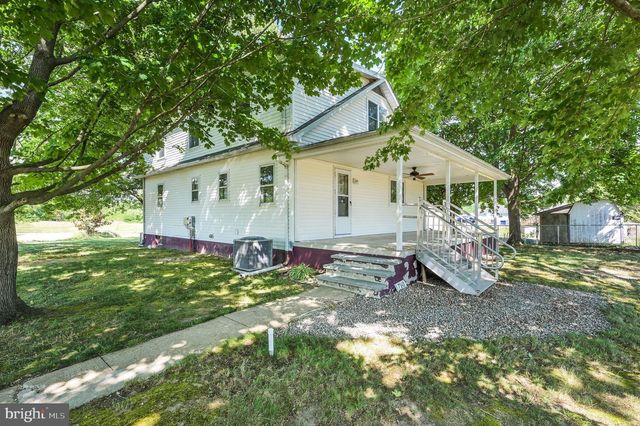 7141 PEARSONS CORNER RD, Dover, DE 19904